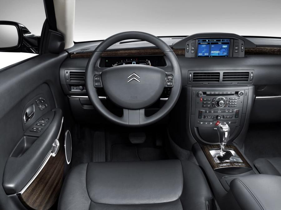  Citroen C6 2006 года  (фото 18 из 227)